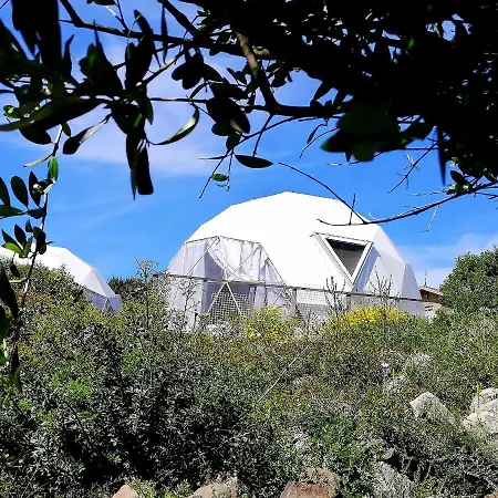 Glamping Semaforo Capo Sperone ベッド・アンド・ブレックファスト 4*