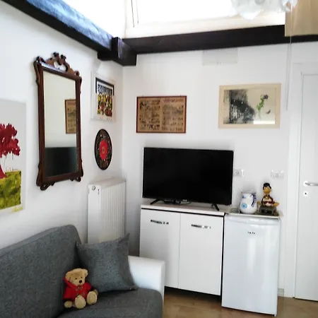 Glamping Semaforo Capo Sperone ベッド・アンド・ブレックファスト 4*