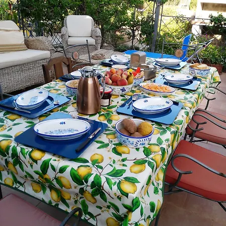 ベッド・アンド・ブレックファスト Glamping Semaforo Capo Sperone 4*