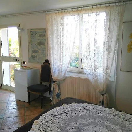 Glamping Semaforo Capo Sperone Bed & Breakfast Sant'Antioco