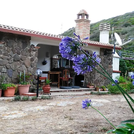 Glamping Semaforo Capo Sperone SantʼAntìoco